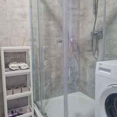 Taikos 9, Free Parking *